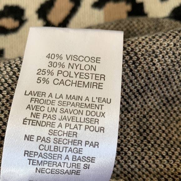 VELVET‎ Graham & Spencer Women’s Small Leopard Print Cashmere Crew Neck Sweater - Picture 6 of 8